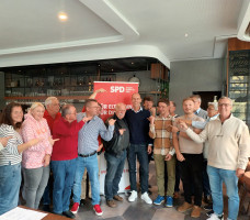 Das Team um Bürgermeisterkandidat Ullrich Pfuhlmann: engagierte Menschen aus der Mitte unserer Gesellschaft